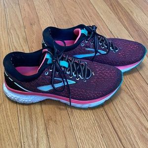Brooks Running Shoes - Size 7.5